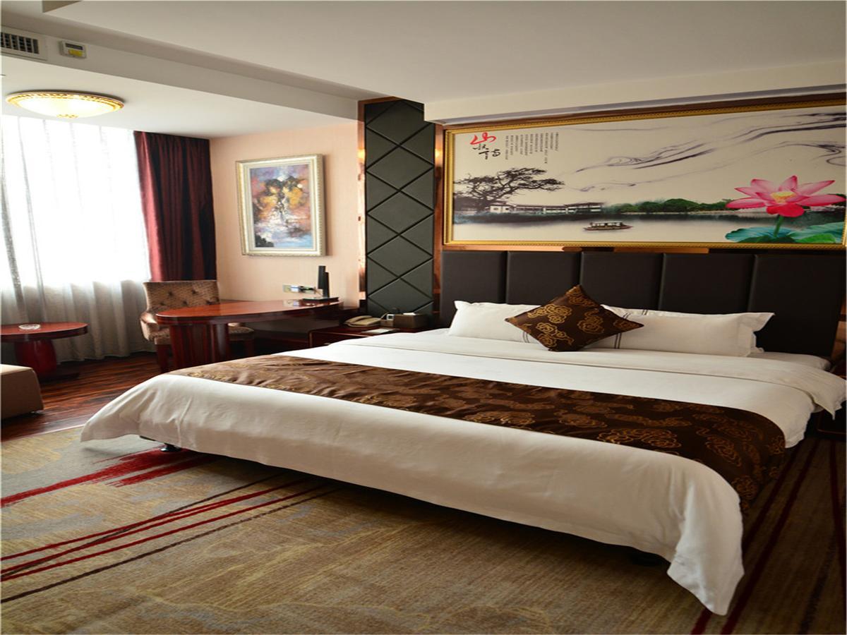 Lavande Hotel Wuhan Railway Station Eksteriør bilde