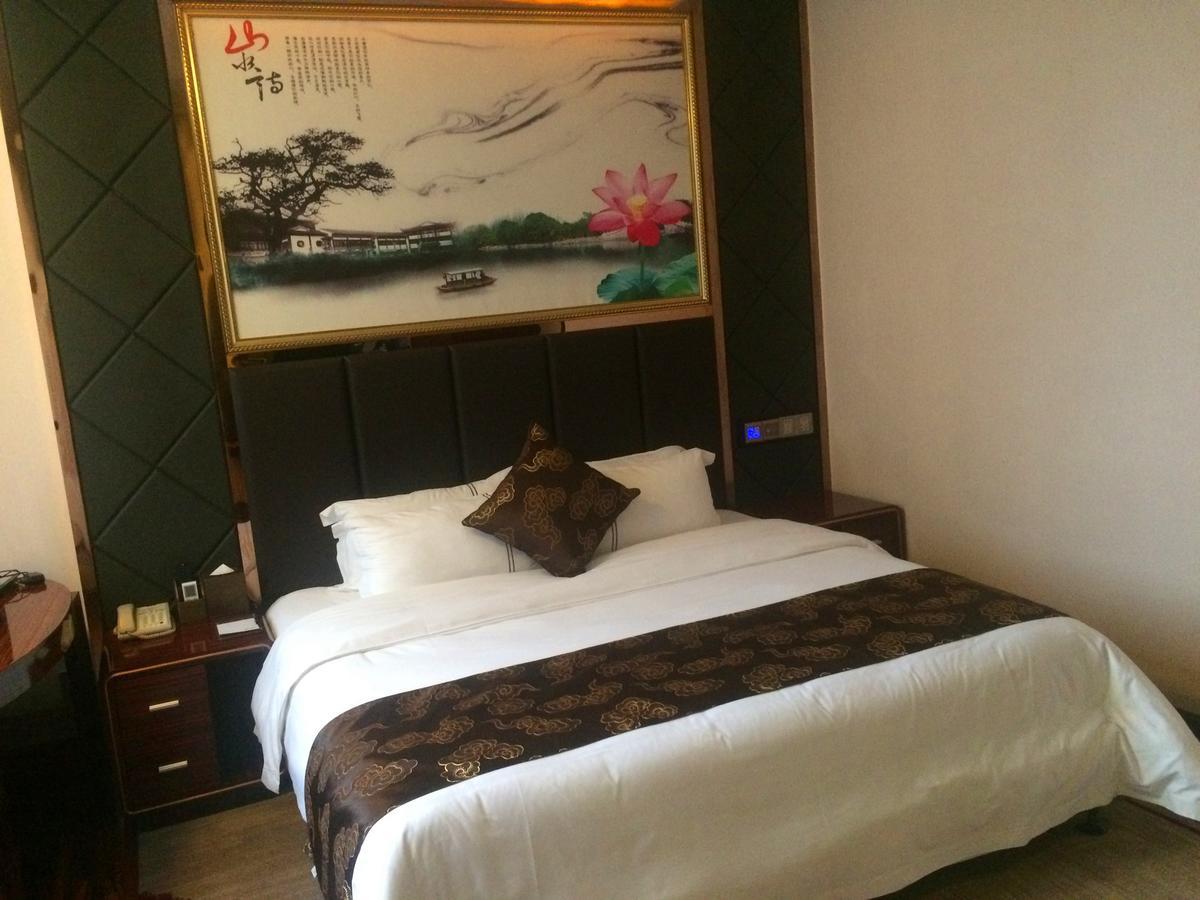 Lavande Hotel Wuhan Railway Station Eksteriør bilde